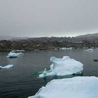 Boat among the Icebergs 