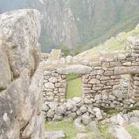 Janelas nas casas da Cidade in Machu Picchu, Peru