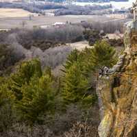 Kids sitting on the Cliff at Gibraltar Rock, Wisconsin, Free Stock Photo