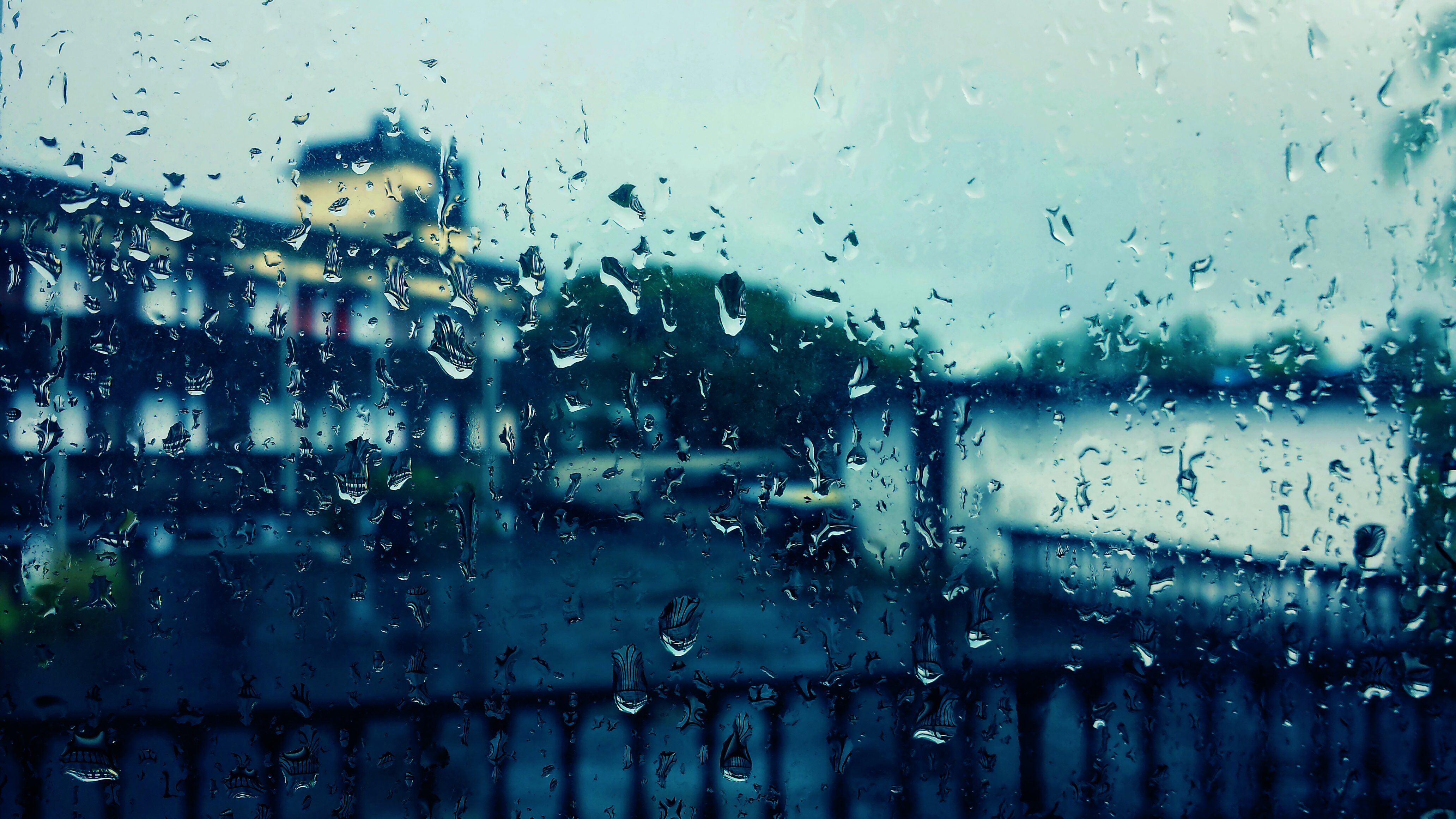 дождь, лето, окно, стекло, капли, вечер бесплатно