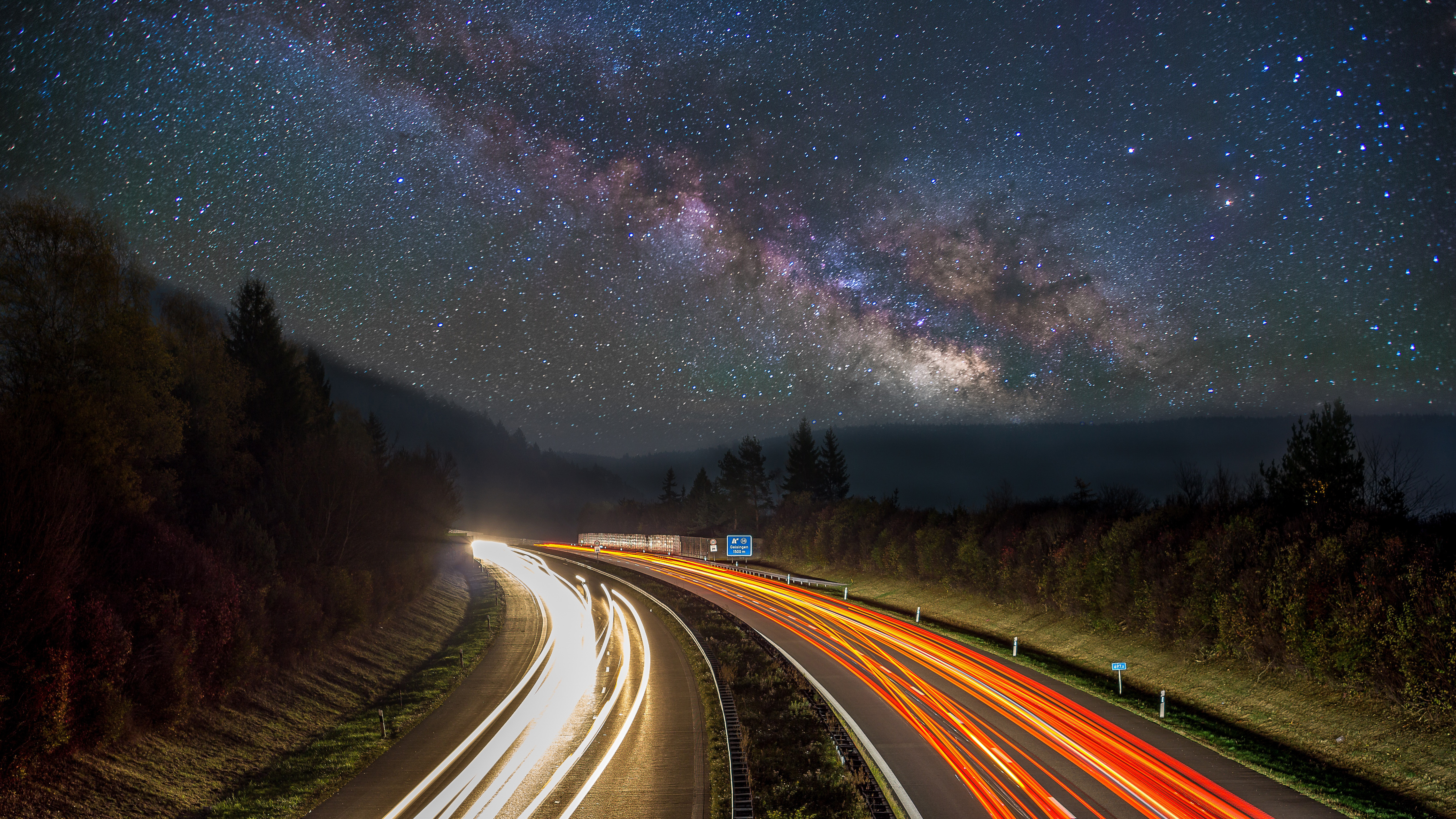 Звездное небо дорога. Ночное небо и дорога. Ночная дорога. Млечный путь дорога.