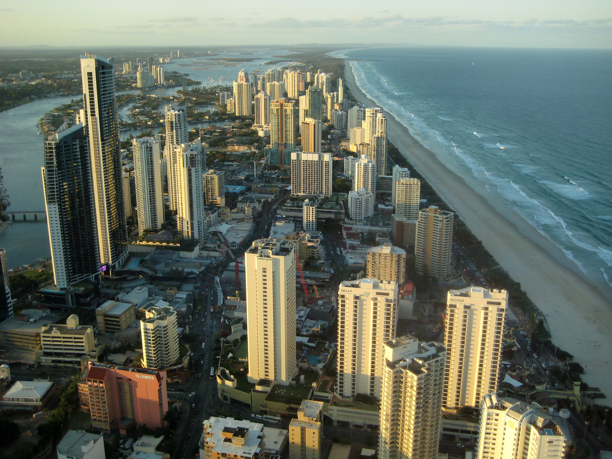 Surfers Paradise, Gold Coast, Queensland, Australia. : r/CitiesSkylines