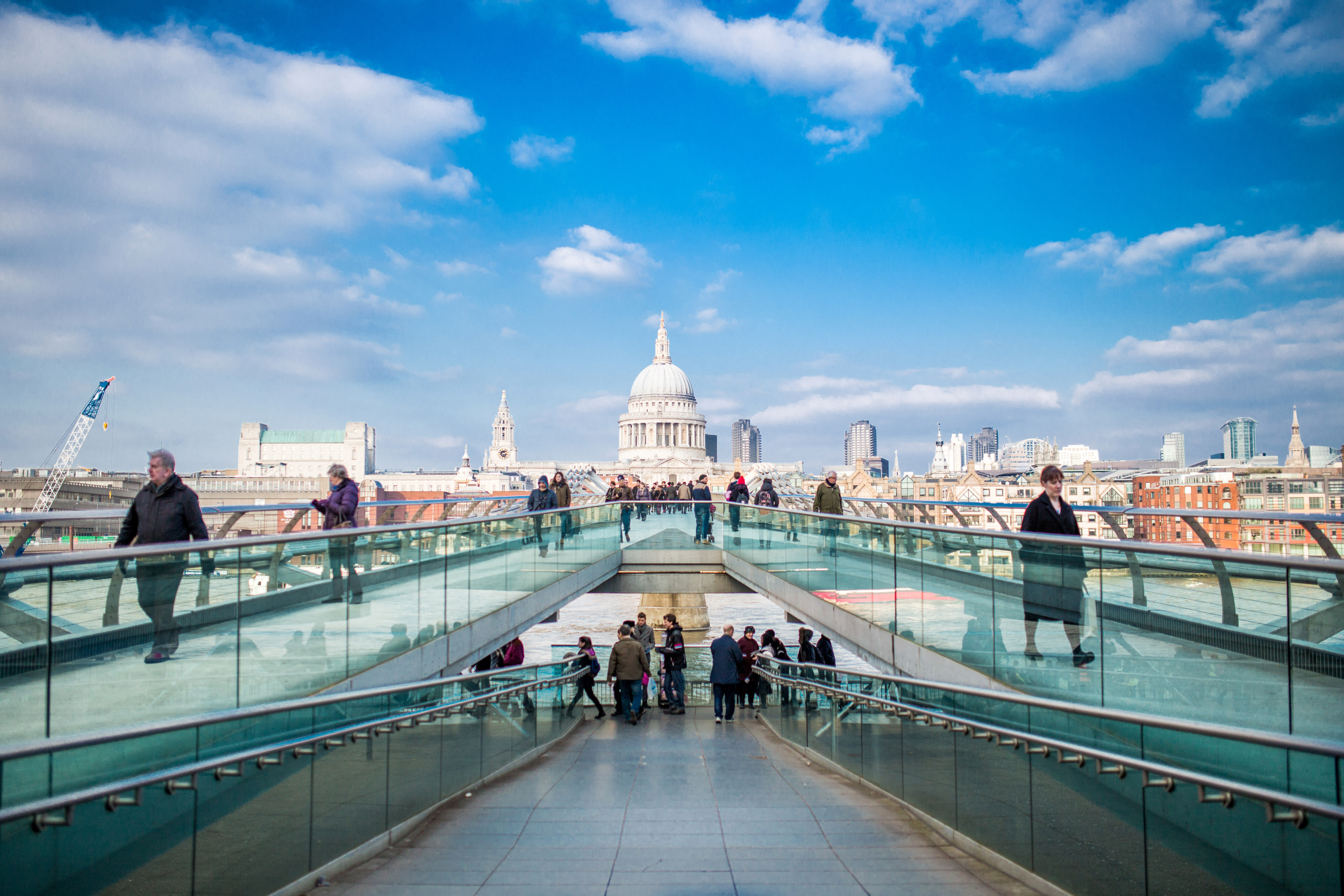 Tourists sightseeing in London, England image - Free stock photo