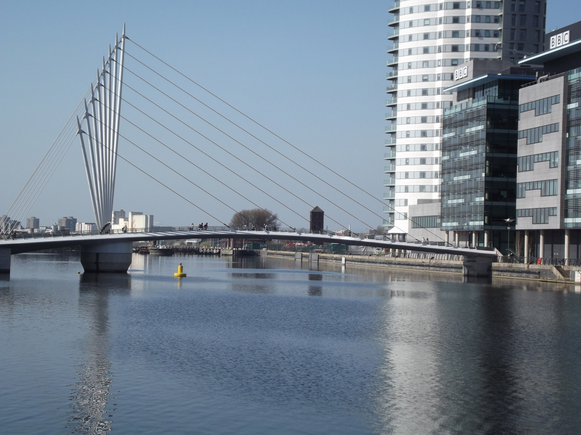 BBC Bridge at Salford, Great Manchester Area image - Free stock photo - Public Domain photo - CC0 Images