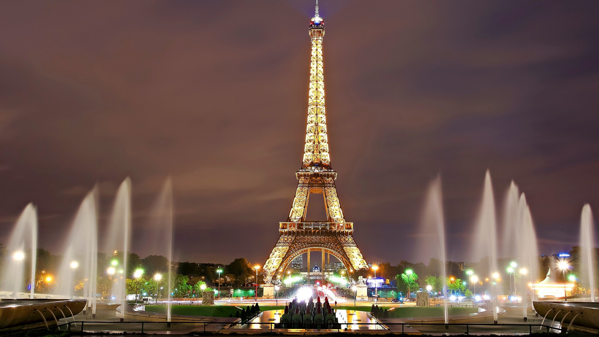 eiffel tower at night background