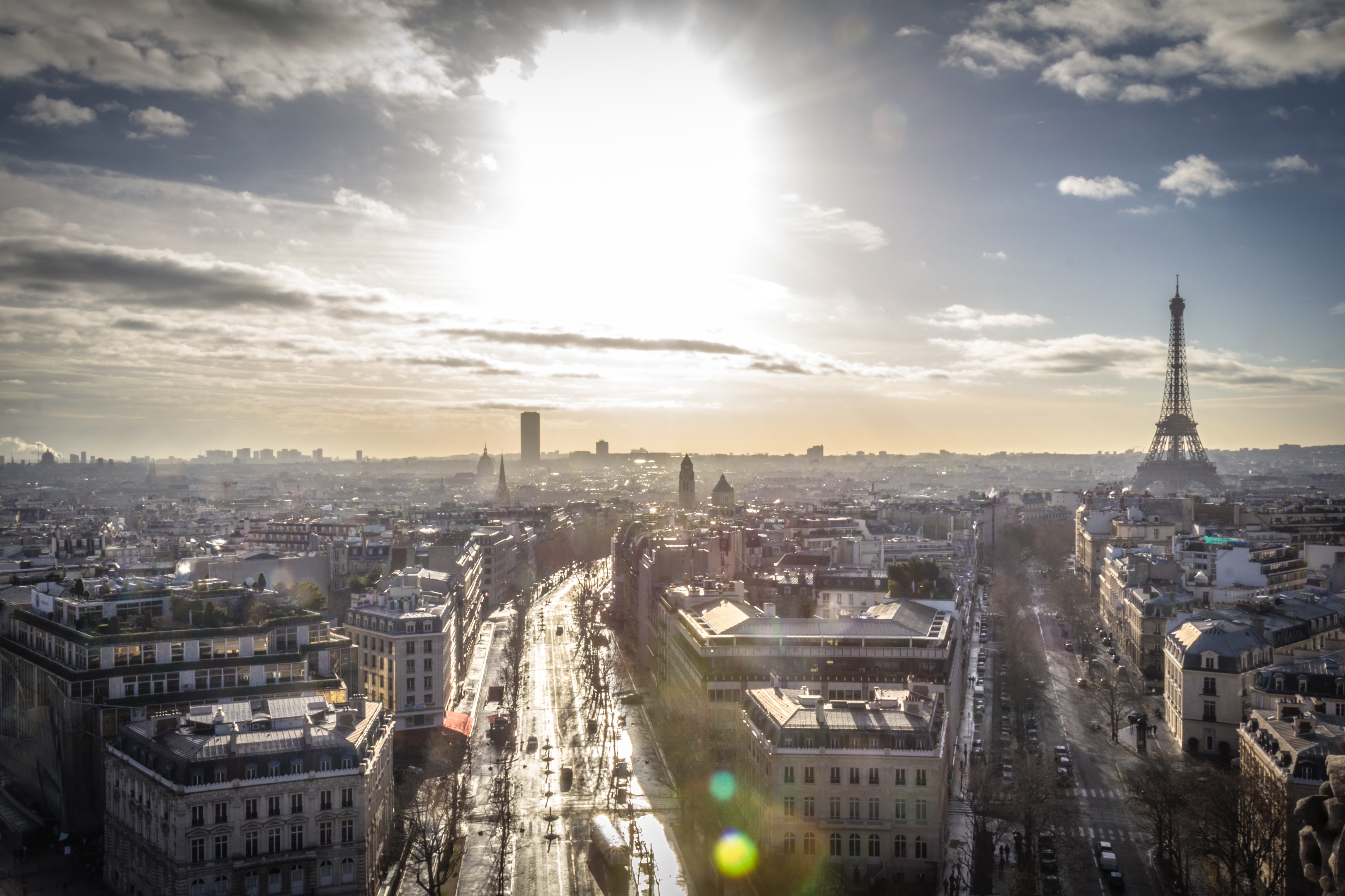 Sun above Paris in France image - Free stock photo - Public Domain photo - CC0 Images