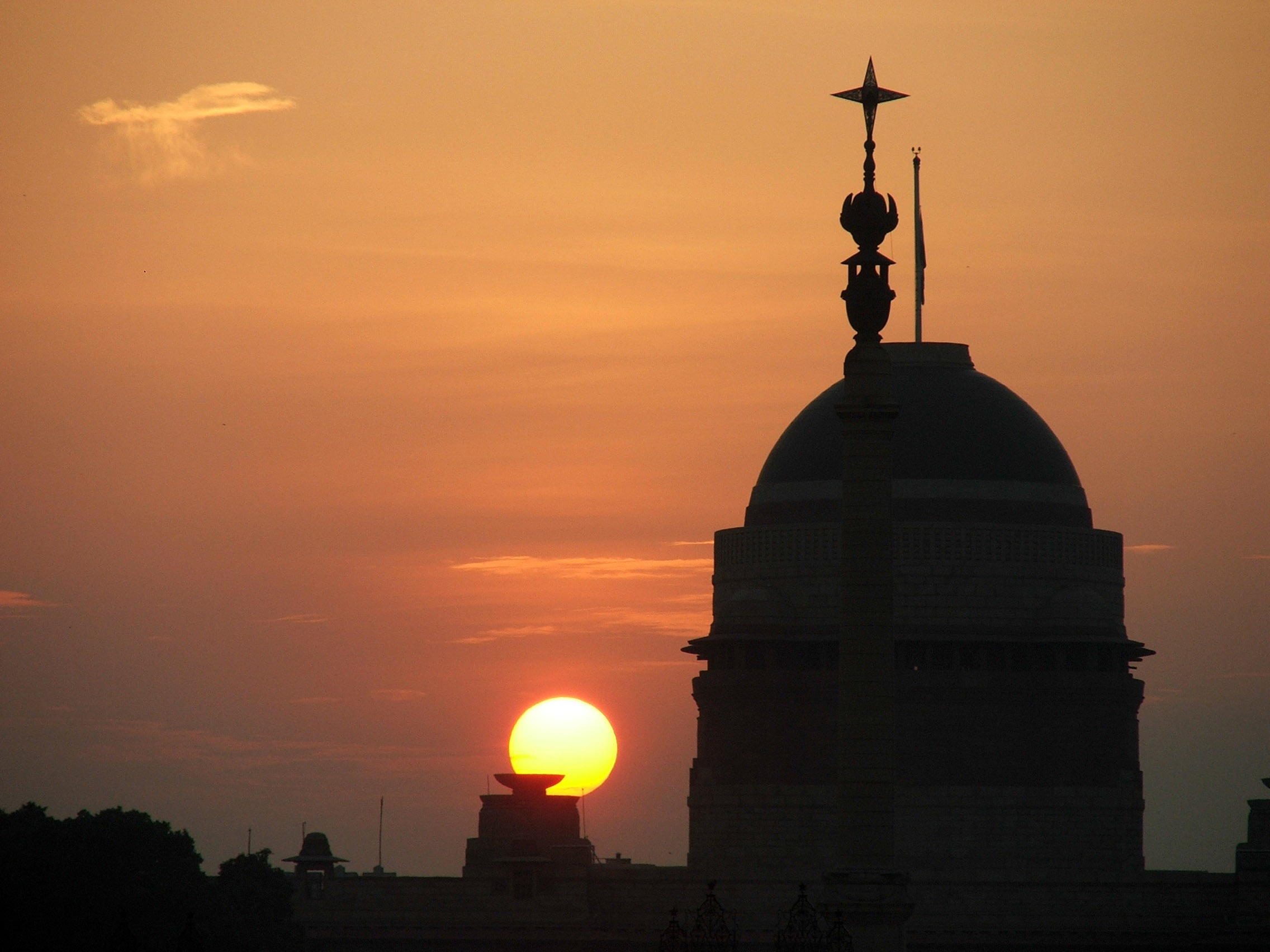 Sunset Over The President s House In New Delhi India Image Free 