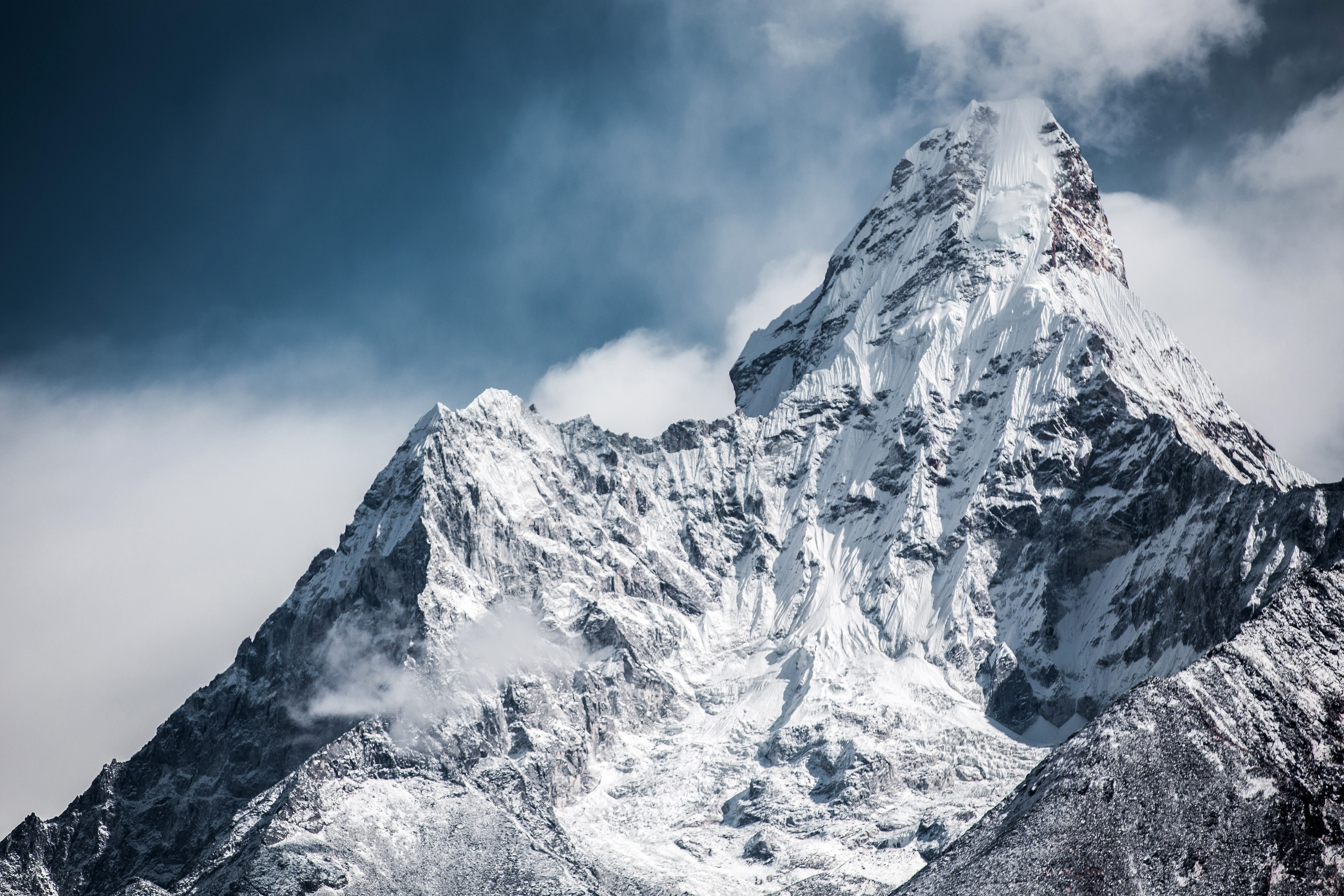 Everest Base Camp under snow in Nepal image - Free stock photo - Public