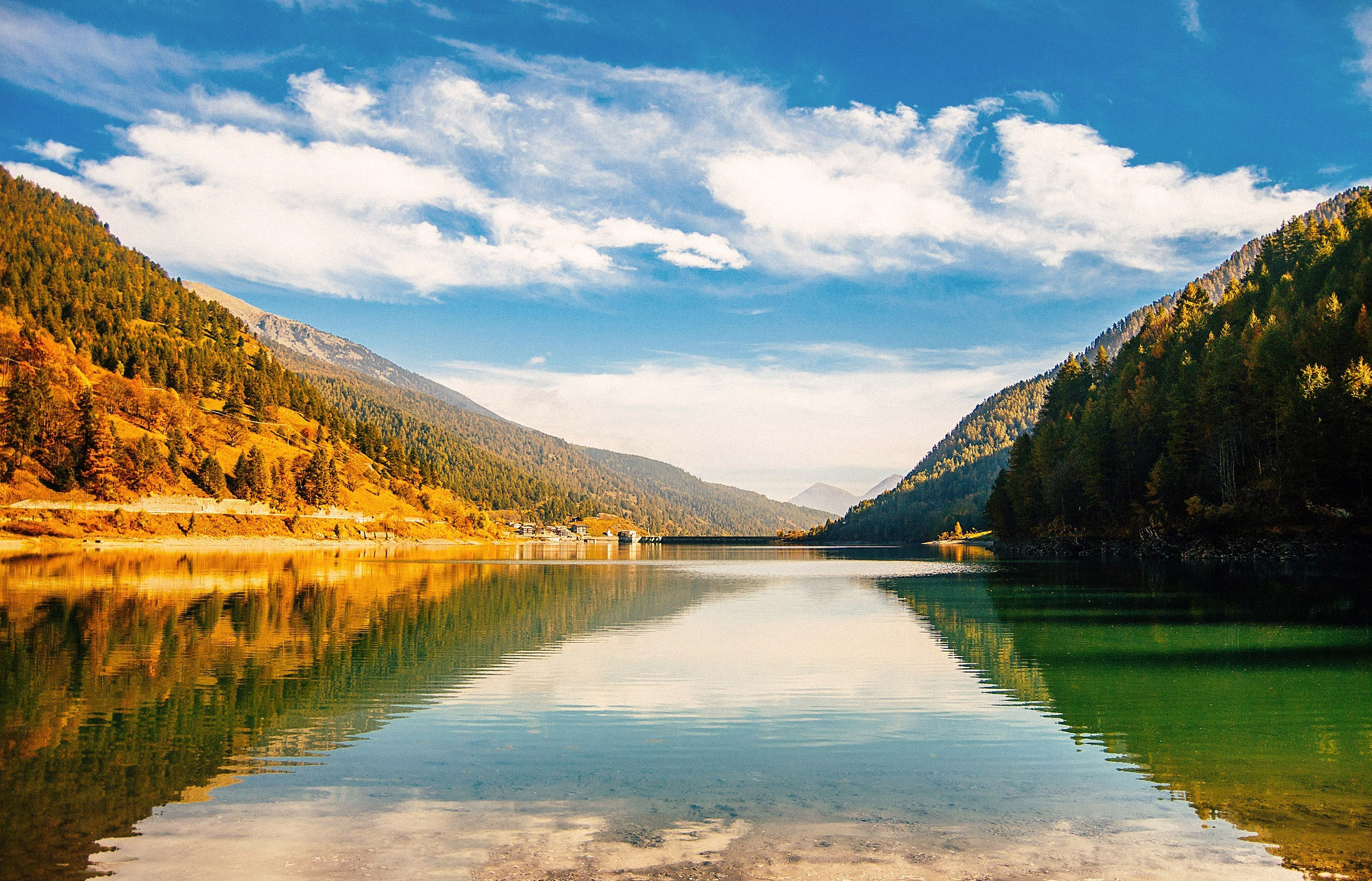 Serene landscape of the Mountains and lake with sky image - Free stock