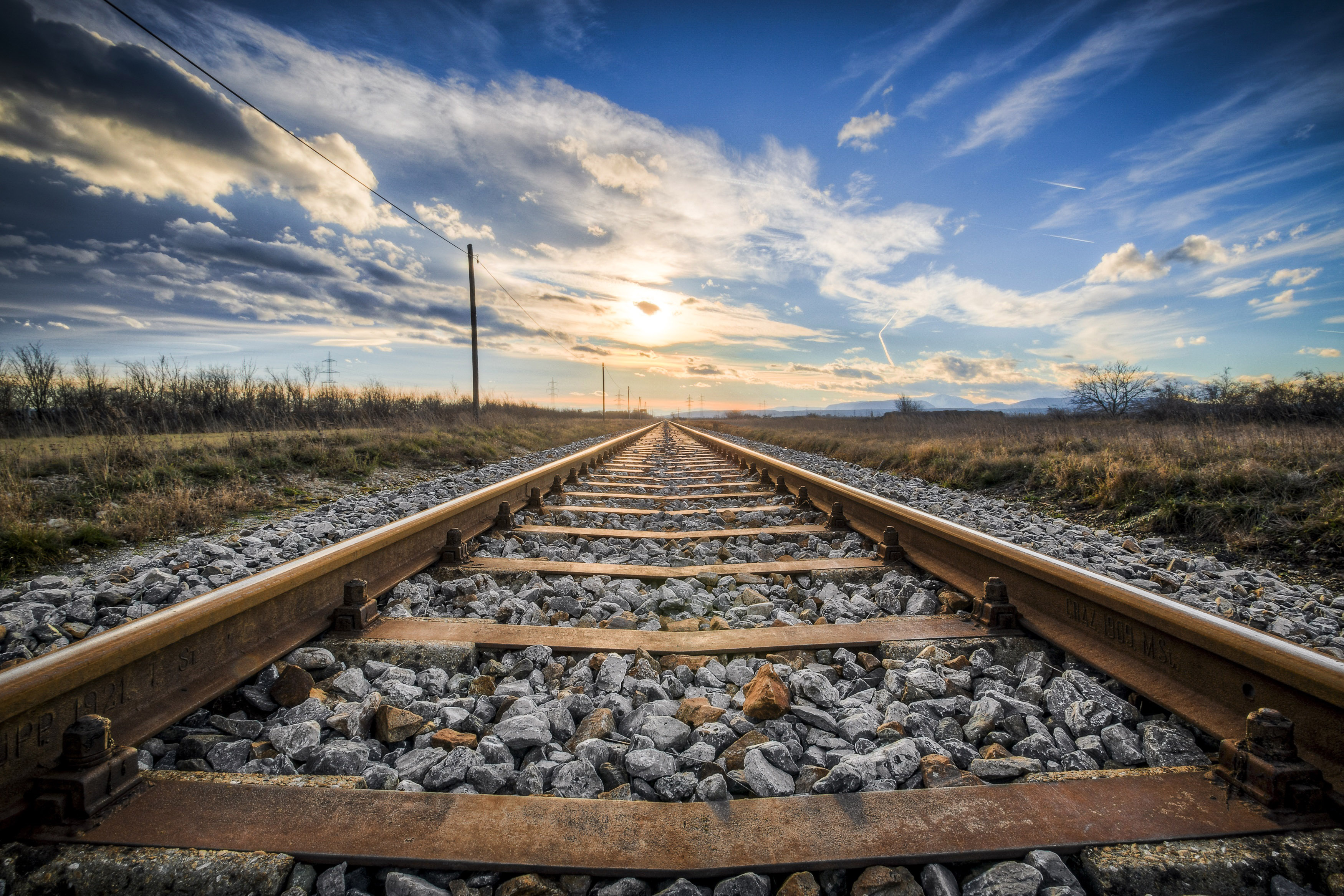 Train Tracks to the horizon landscape image Free stock Train Tracks to the horizon landscape image Free stock