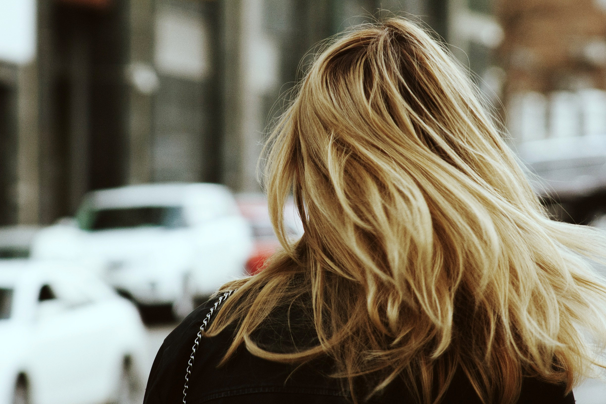 blonde wavy hair punk