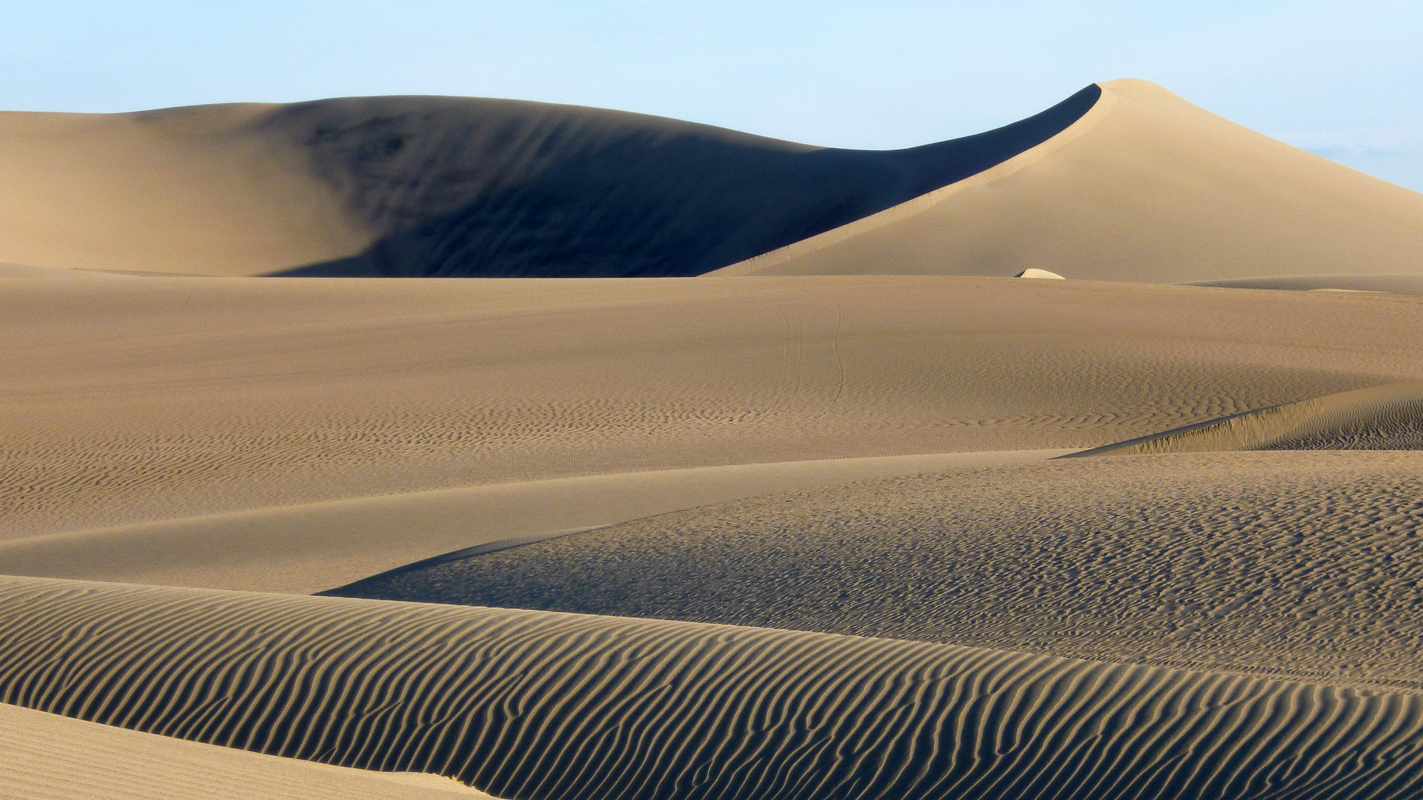 Sand Dunes Free Images