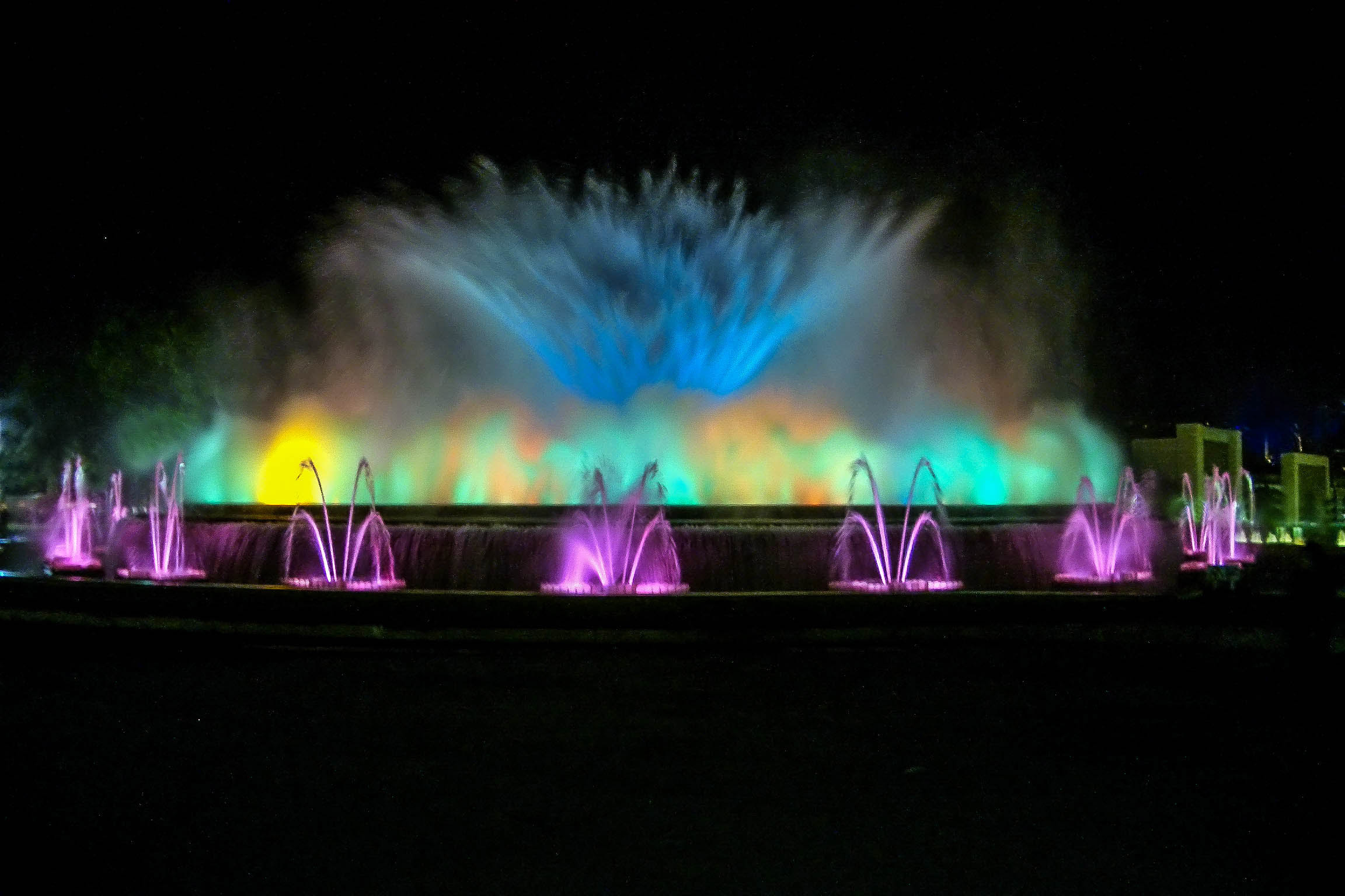 Magic Fountain of Montjuic in Barcelona, Spain image - Free stock photo - Public Domain photo - CC0 Images