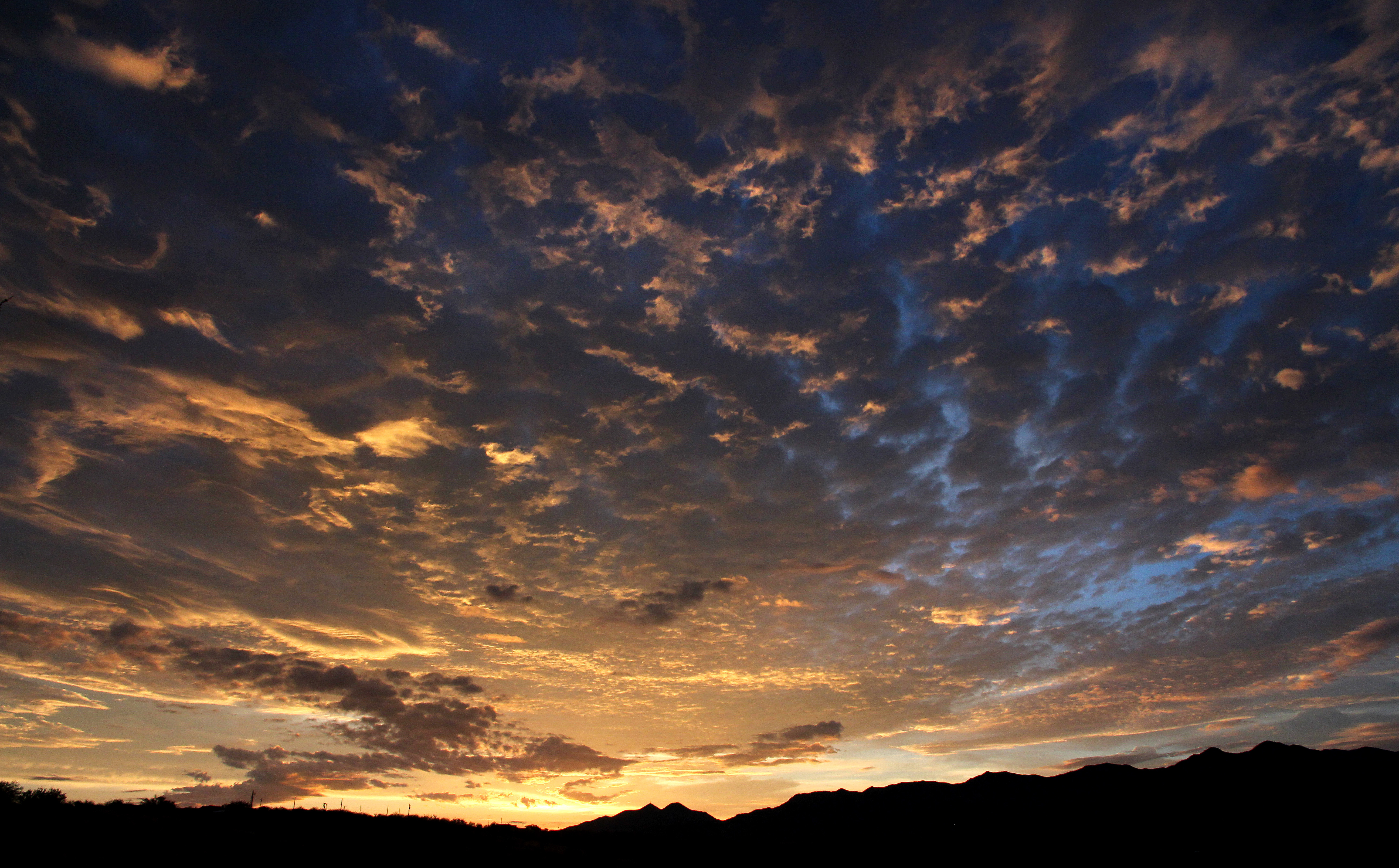 Dramatic Skies With Clouds During Dusk And Sunset Image Free Stock Photo Public Domain Photo Cc0 Images