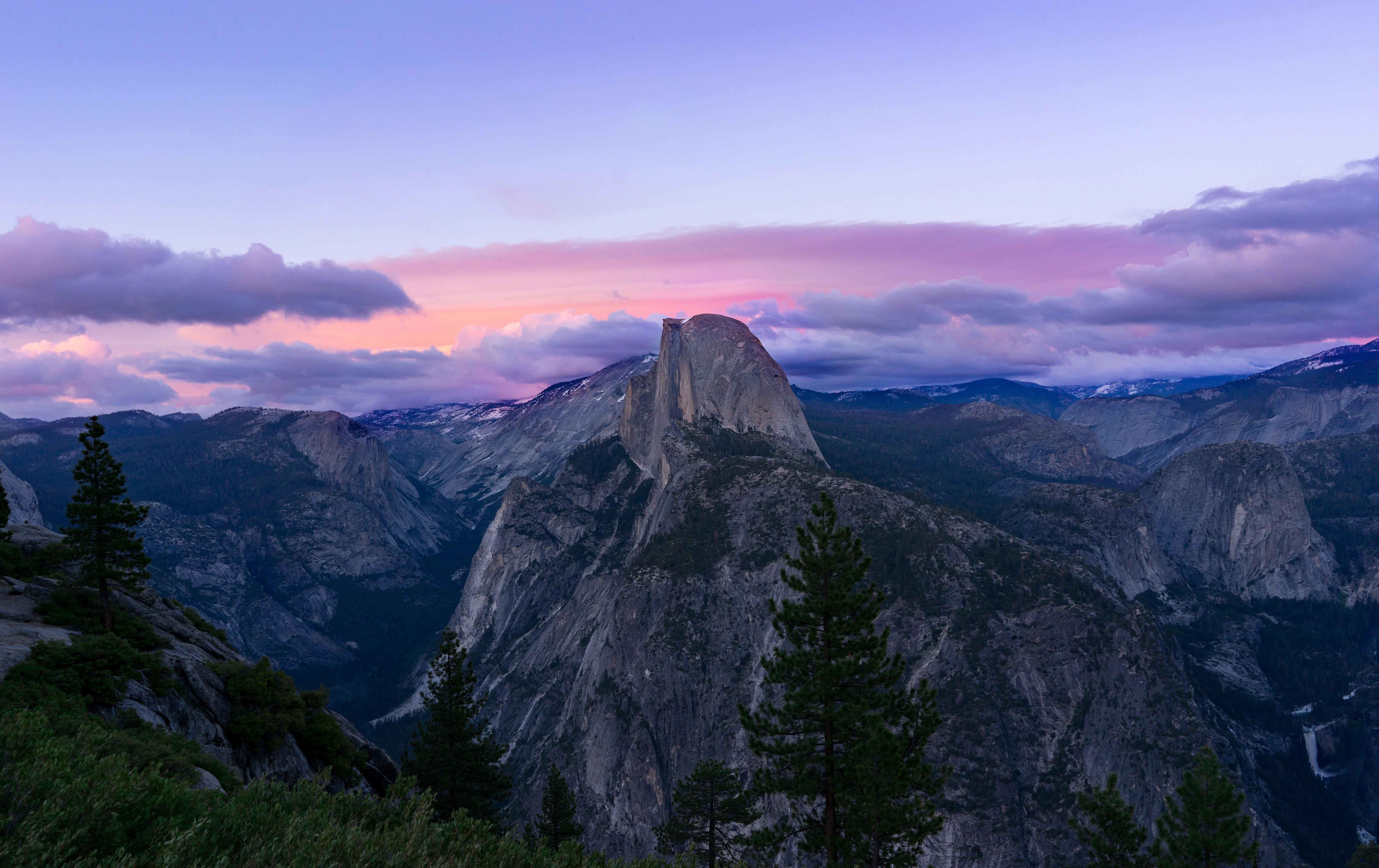 Yosemite Valley Landscape In The Twilight Hours In Yosemite National