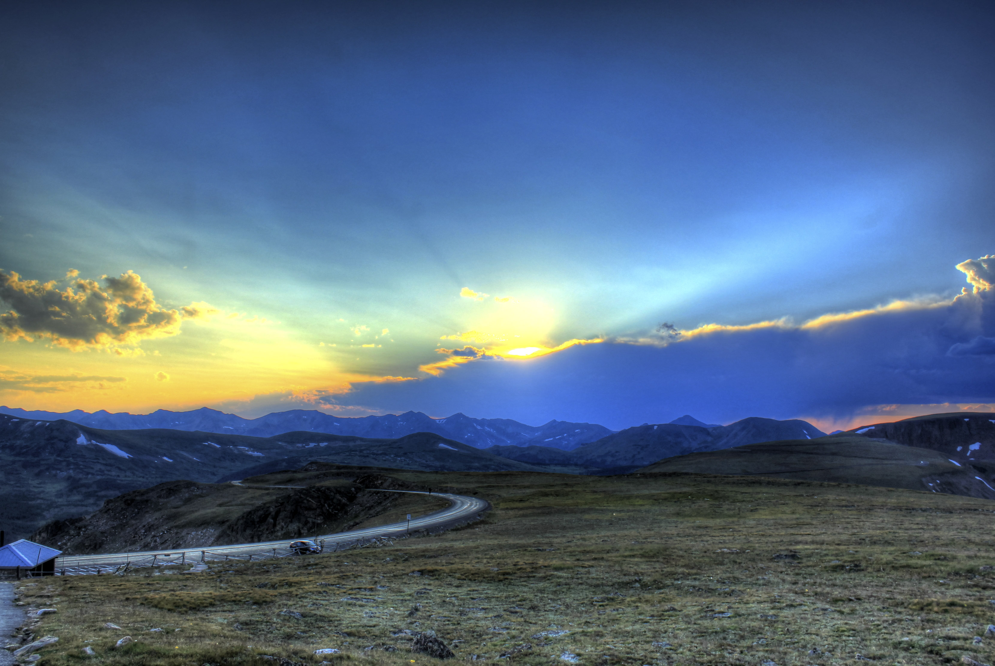 Sunset Over The Mountains At Rocky Mountains National Park Colorado