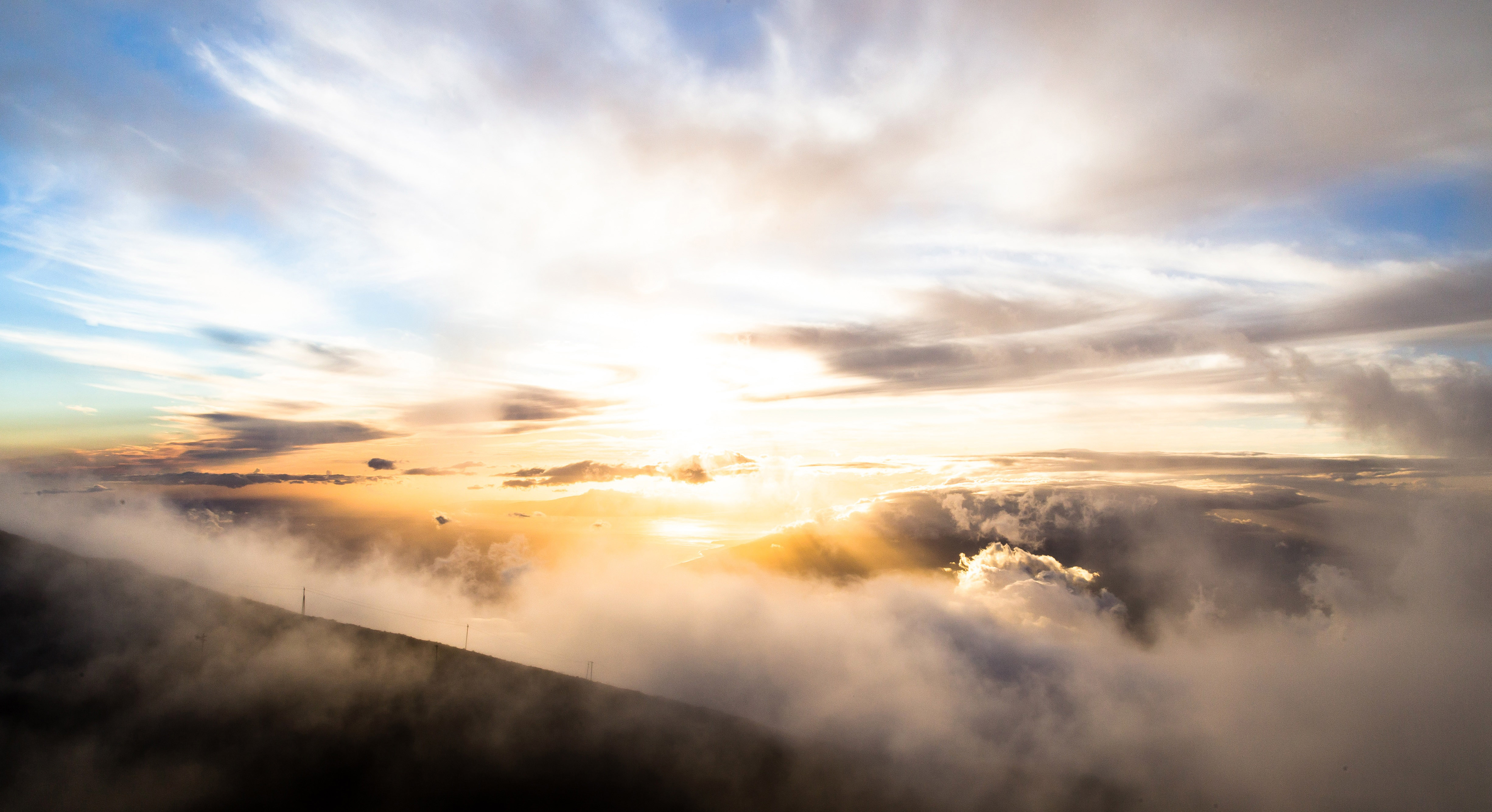 Free Stock Photo of Clouds and Sun in Haleakalā National 