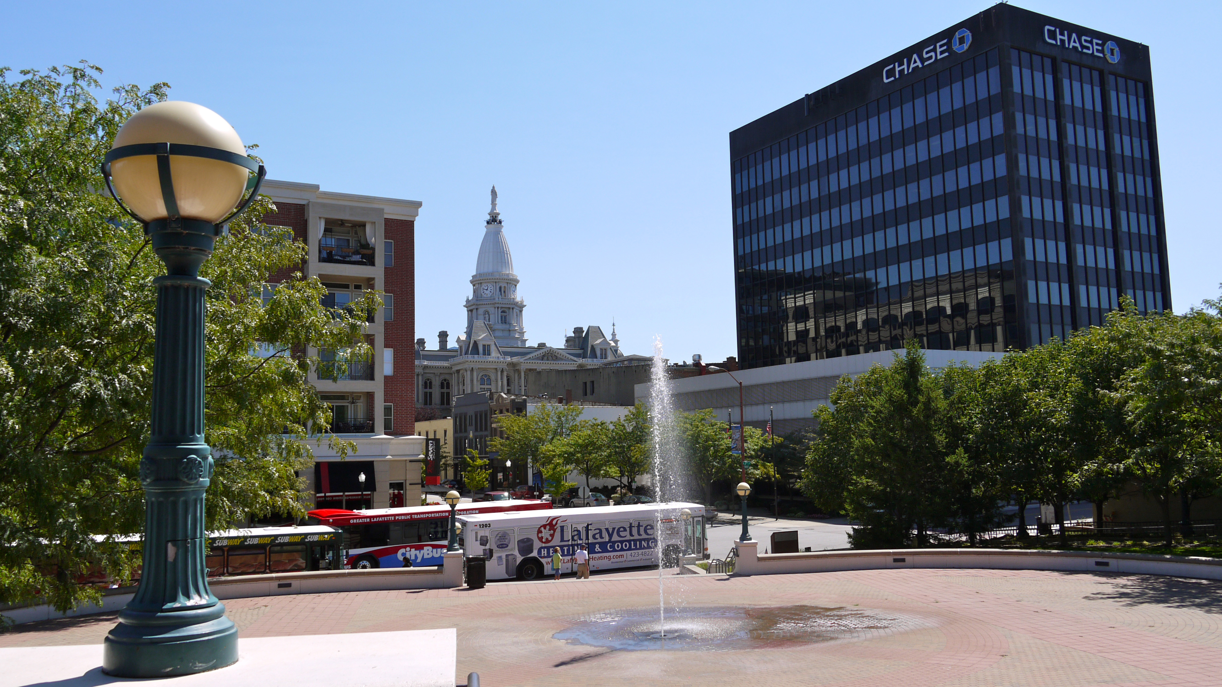 Downtown Lafayette and the Riehle Plaza in Indiana image Free stock