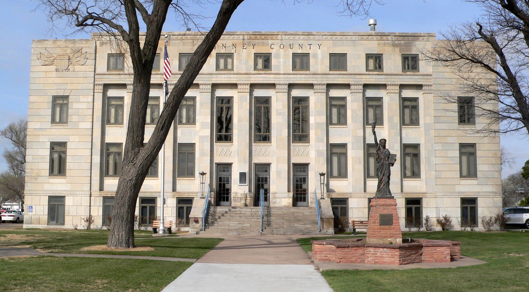 Finney County Courthouse In Garden City Kansas Image - Free Stock Photo - Public Domain Photo - Cc0 Images