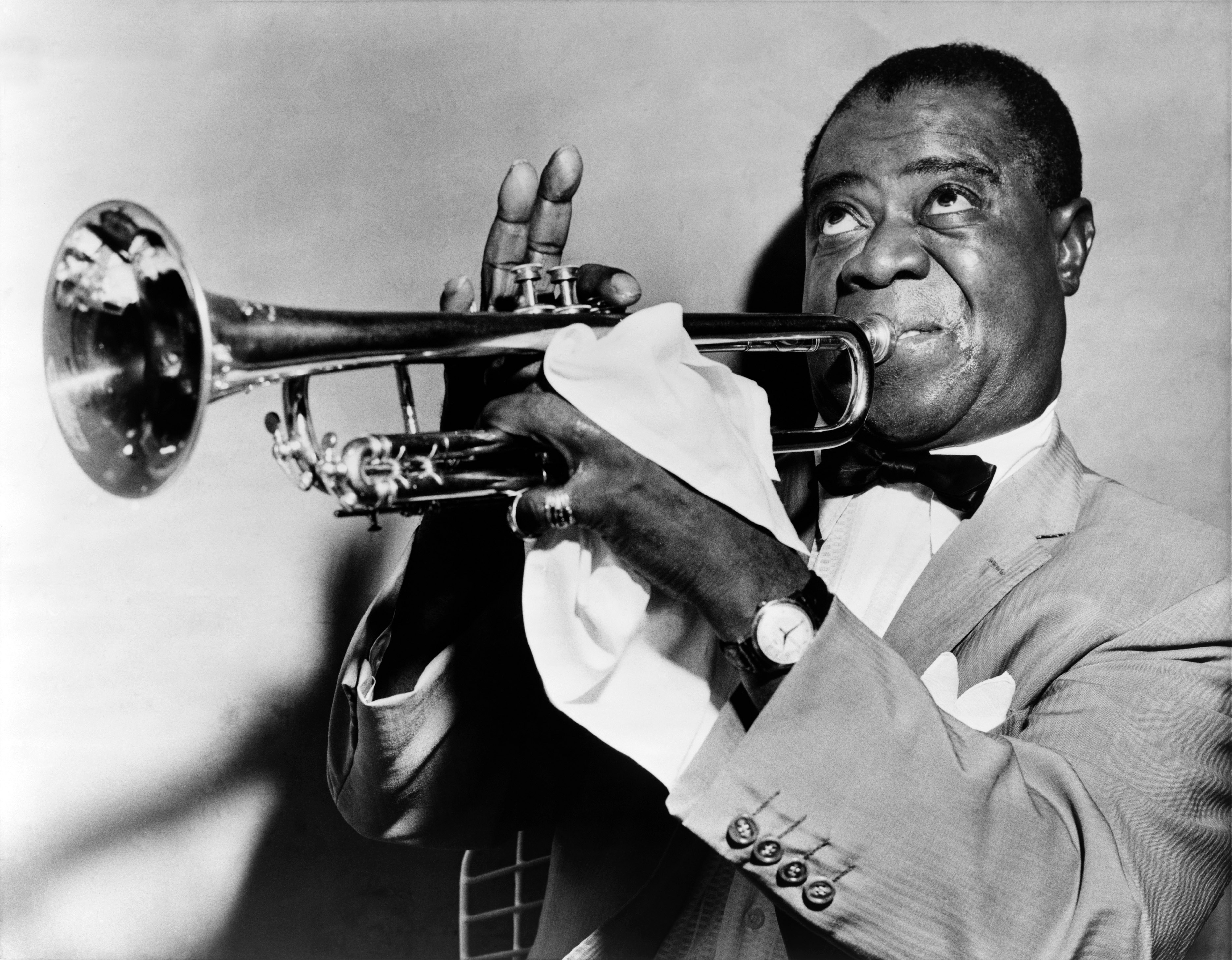 thumbnail image 2 of St. Vincent 1998 Louis Armstrong Jazz Roots Sheet Of 6 Stamps – Mint Never Hinged 2 of 3
