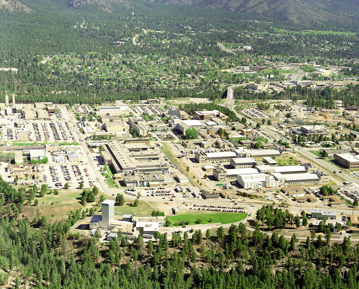 Los Alamos National Laboratory in New Mexico image - Free stock photo - Public Domain photo ...