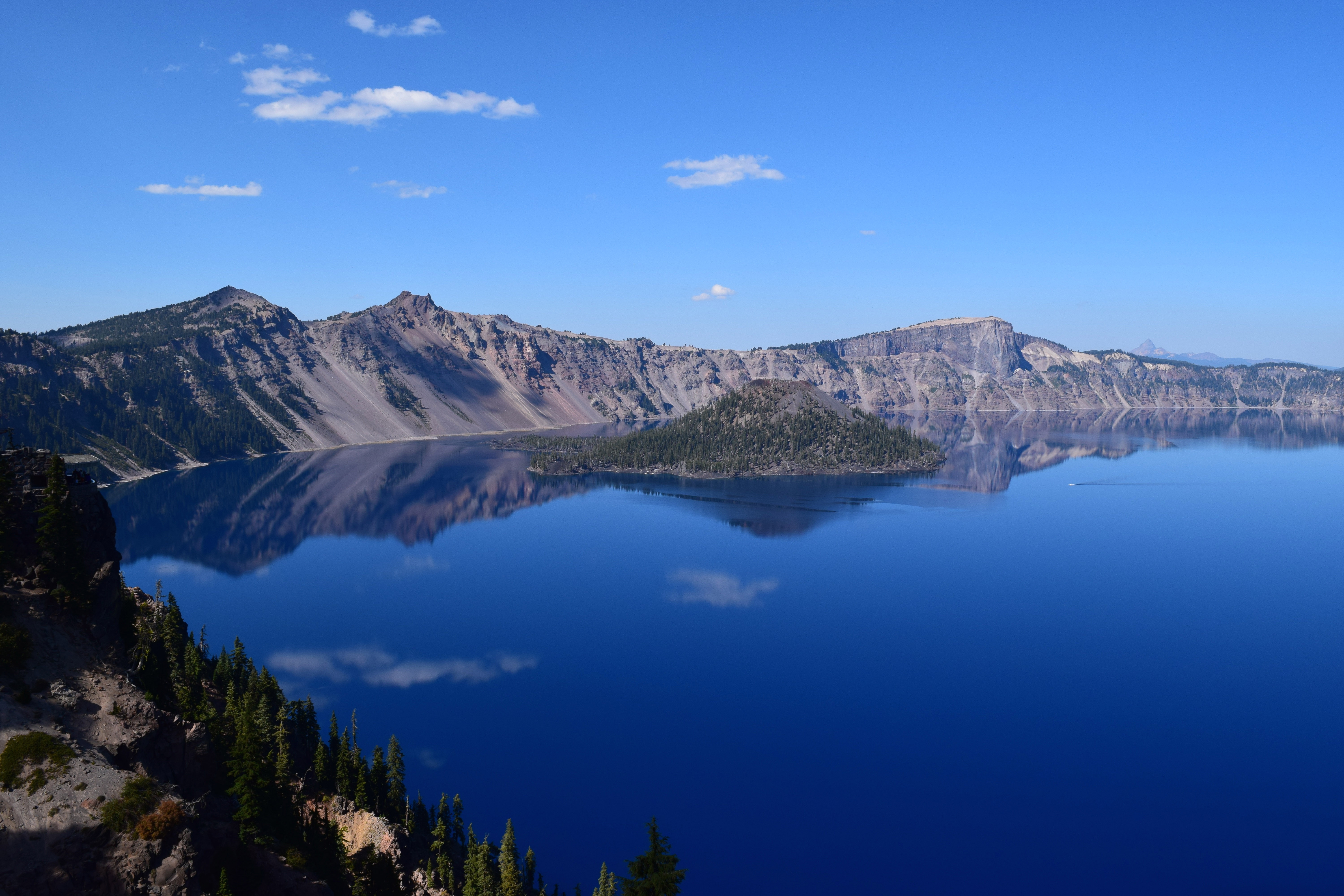 Scenic Landscape Of Crater Lake National Park Oregon Image Free