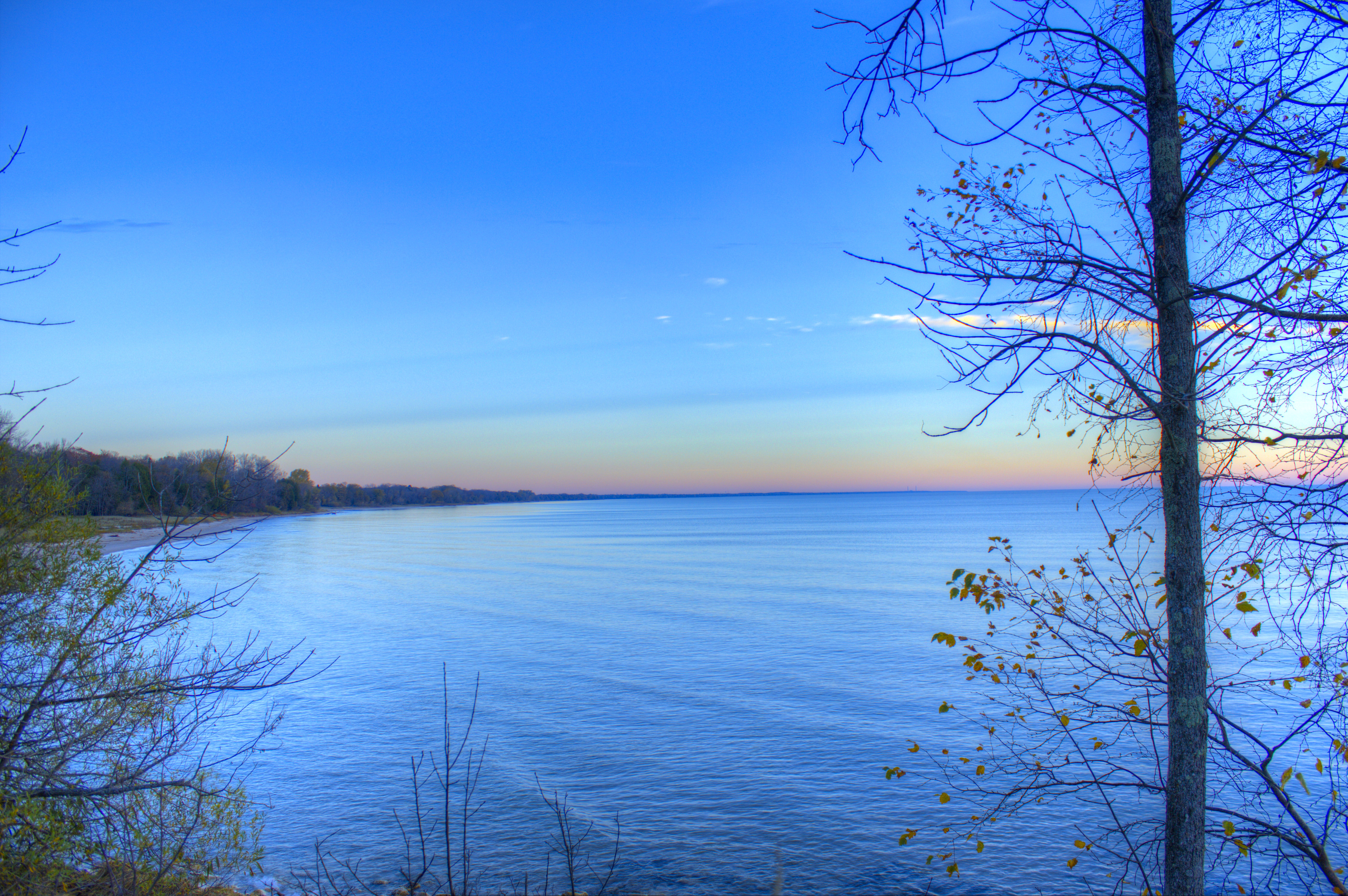 Early Morning over Lake Michigan at Harrington Beach State Park ...