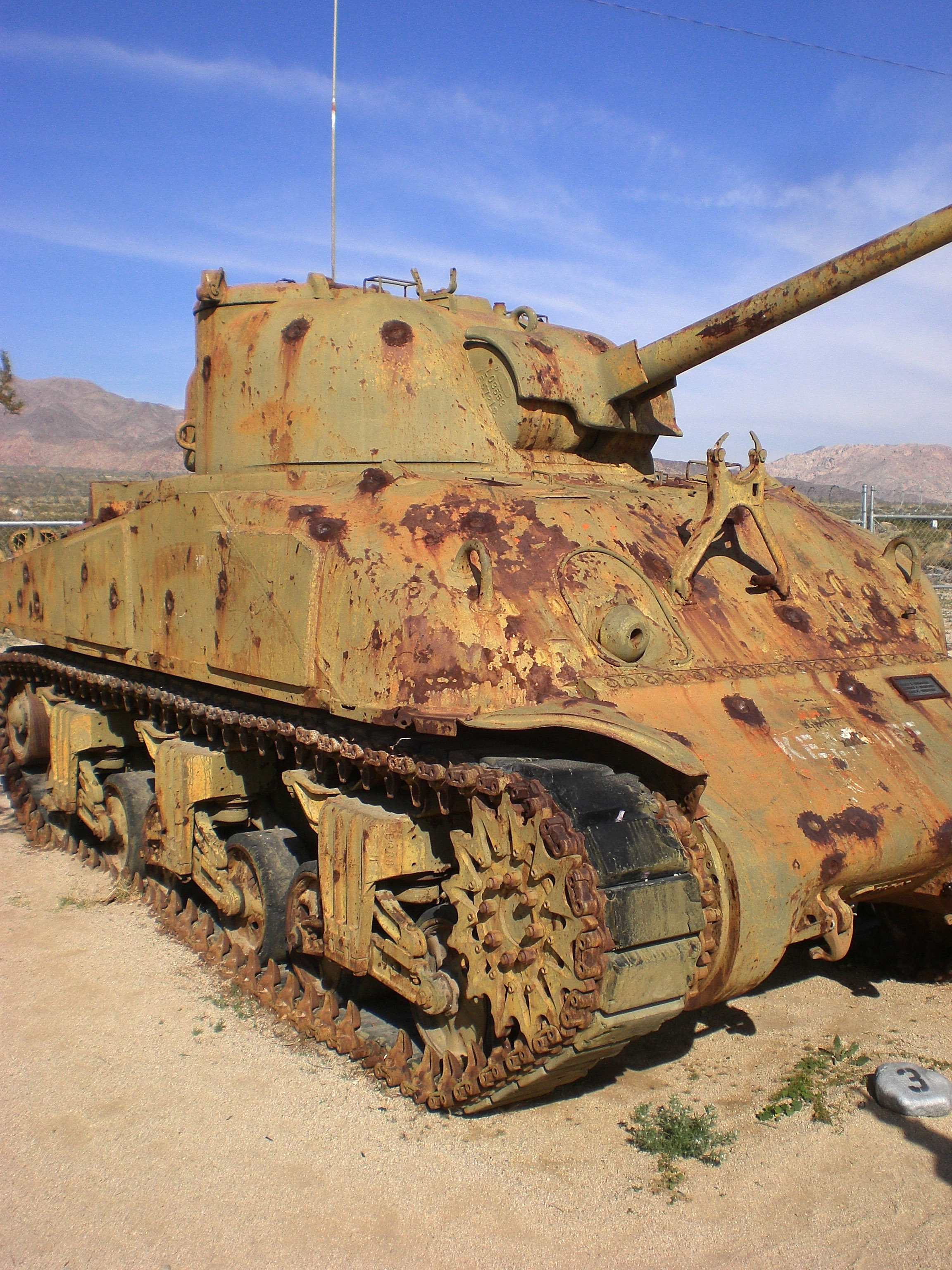 Sherman Tank closeup image - Free stock photo - Public Domain photo