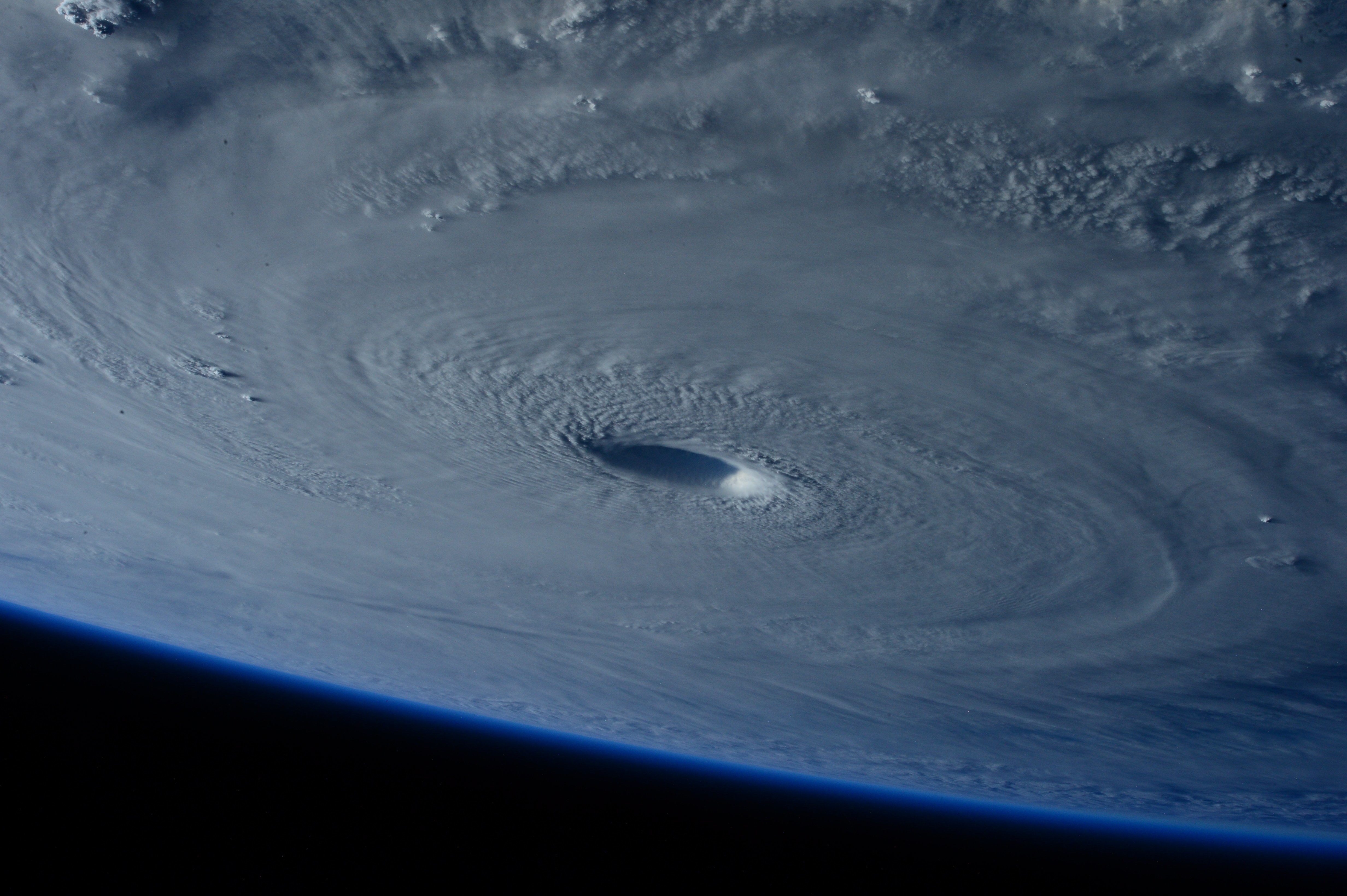 Eye of the Hurricane image - Free stock photo - Public ...