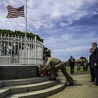 Hillary Clinton and Minister Carr at state war memorial in Perth, Australia