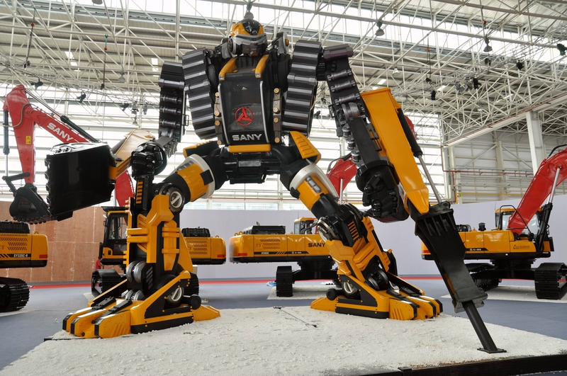 Giant Robot at a exhibition image - Free stock photo ...