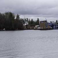 Dwellings on the shores of Great Slave lake in Yellowknife