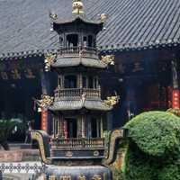 Temple worship in Chengdu, Sichuan, China
