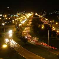 Vista nocturna de la avenida El Dorado in Bogota, Colombia