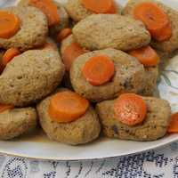 Gefilte Fish with Carrots