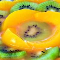 Kiwi with Peaches