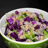 Salad with rice and onions