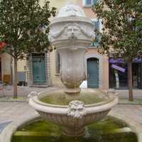  Fontaine de L'Intendance, Place de l'Indendance in Toulon, France