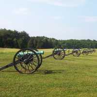 cannons-lined-up-on-manassas-battlefield-park-2nd-battle-of-bull-run