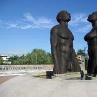 Statues of man and women in Kingston, Jamaica