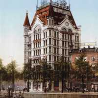 Het Witte Huis in 1900 in Rotterdam, Netherlands