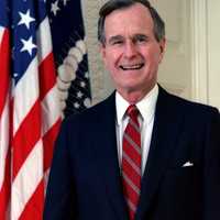 george-bush-portrait-photo