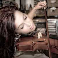 girl-playing-the-violin-2
