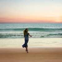 girl-running-on-the-beach