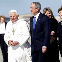 president-george-w-bush-with-pope-benedict