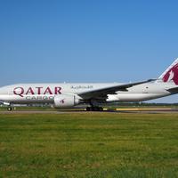 Qatar Airways Boeing 777 plane