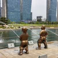 Kids Peeing into the river statue in Incheon, South Korea