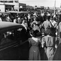 Crowds of people during cotton harvest in Coolidge, Arizona in 1924