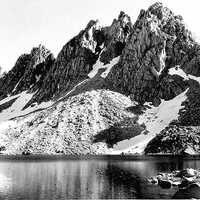 Kearsarge Pinnacles in Kings Canyon National Park, California