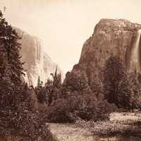 Bridalveil Fall and El Capitan in Yosemite National Park, California